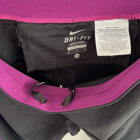 Nike Running Shorts Size M - Picture 4 of 4